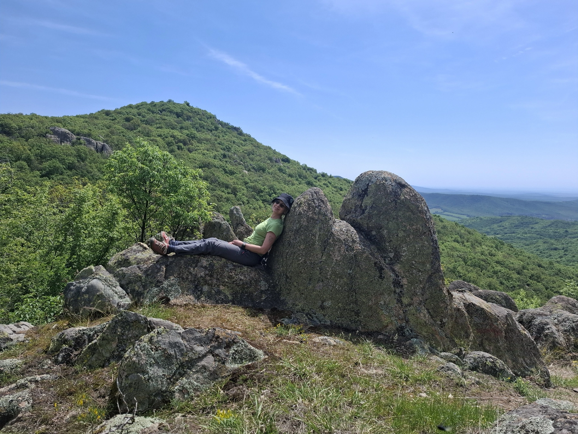 Новооткритите мегалити над град Брезово и Приказната гора, край град Раковски